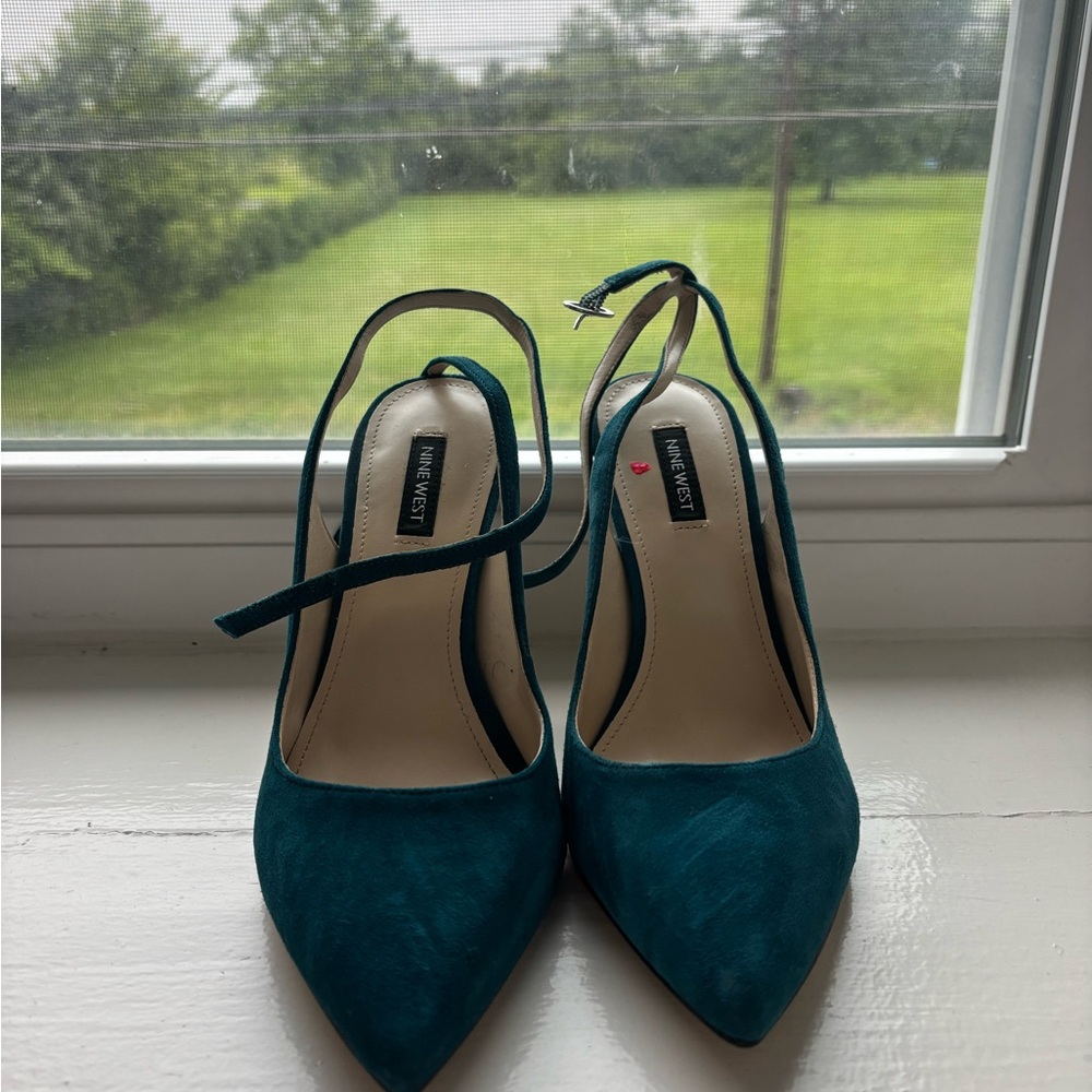 Nine West Blue Stiletto Heels Elegant Suede Pumps